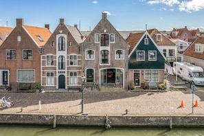 The Dutch Buoy, our canal house.