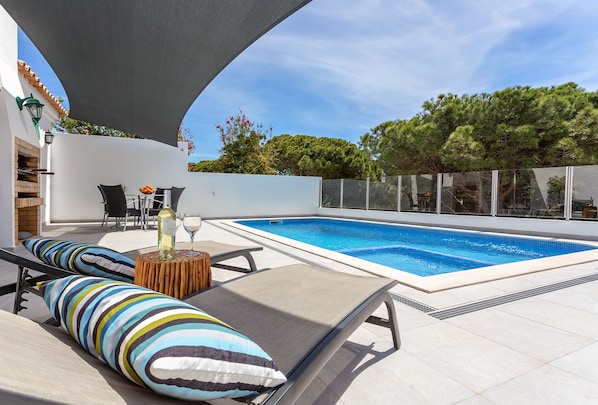Newly refurbished outside area with heatable pool, bbq and nature reserve views