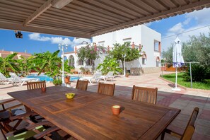 pergola pour dîner sur la terrasse