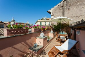 The terrace and its magnificent view is one of the best things in this apartment