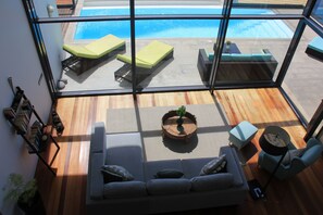 LivingRoom&Pool area