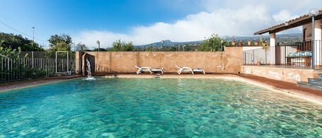 Villa Due Leoni boasts a private pool