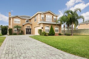 301 Vista Drive on Gated Community. New Wider Large Drive holds 8 Cars Easily.