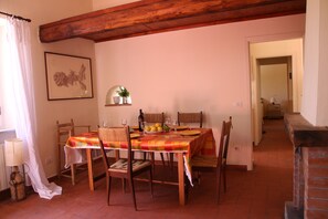 Lunch - Living room - Mezzanine