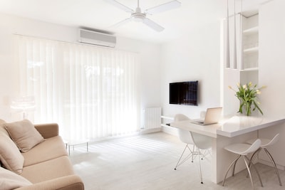 SITGES BLANC SUBUR · Minimalist Design Apartment