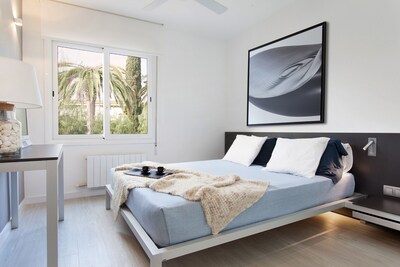 SITGES BLANC SUBUR · Minimalist Design Apartment