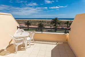 Terraza con vistas a la playa de Jandia.