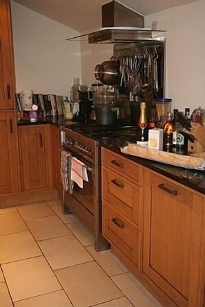 Fully equipped luxury kitchen.