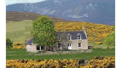 Stunning Highland retreat in peaceful glen near Dornoch 