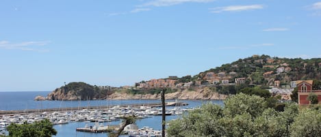 The view to the left of the spacious balcony across Sant Feliu Marina and Bay...