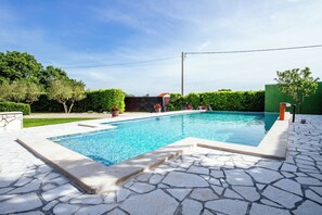 Holiday Home Swimming Pool