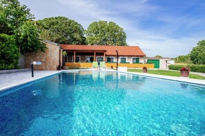Holiday Home Swimming Pool