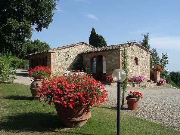 Leccio Cottage
www.monti1824.com