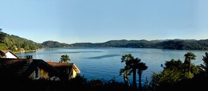 Vista lago dal terrazzo

Lake view from the terrace