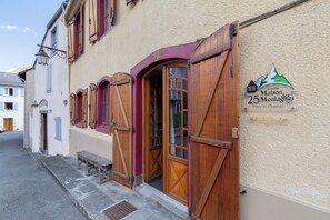 Front door 4 star rating by Tourist Office