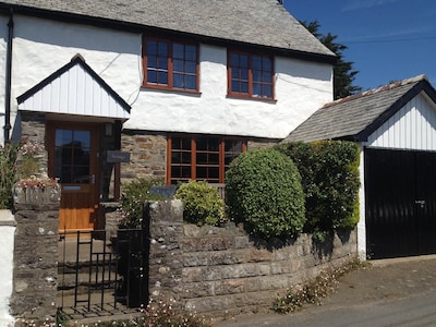 Period Cottage with large garden in lovely Georgeham