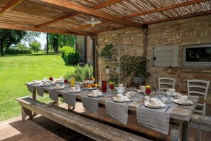 Outdoor dining