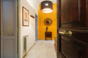 You open the door and welcome at home! space for your coats