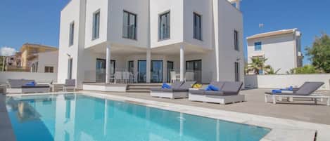 Villa avec piscine pour 12 personnes à Son Serra, Majorque.