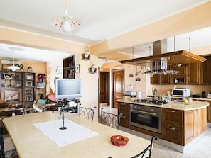 Kitchen and dining area