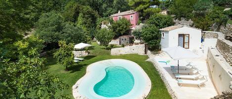 Villa Molinum surrounded by unspoiled nature