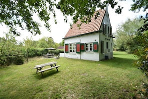 Holiday Home Exterior [summer]