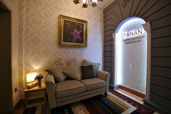 Sala de estar en el lobby