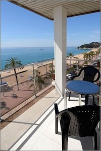 Lloret De Mar: APARTAMENTO IMA EN PRIMERA LÍNEA DE MAR