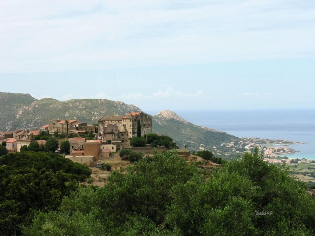 PIGNA: MAISON DE CARACTERE dans l'un des plus beaux villages de CORSE ...
