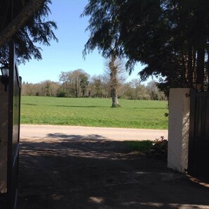 Wonderful rural location behind double gates