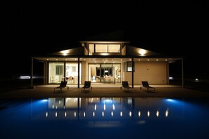 Villa mit Pool 