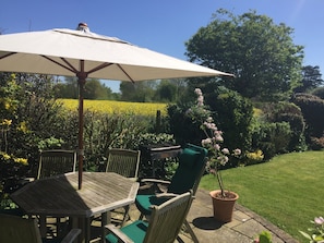Outdoor barbeque and dining