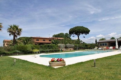 Villa delle Palme cerca del mar con una maravillosa piscina