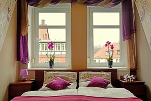 Schlafzimmer 02