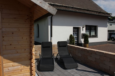 Casa de vacaciones en Plettenberg, sauna de cabaña de troncos en el área al aire libre