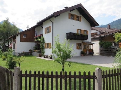 El apartamento está ubicado en el hermoso Werdenenfelser Land en el Zugspitze.