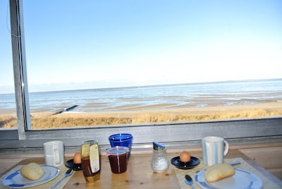 Beautiful apartment with sea views right on the beach in Cuxhaven-Sahlenburg