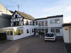 Anblick nach Renovation (Winter 2018)
