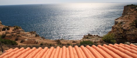 Blick auf den Atlantik von der Dachterasse