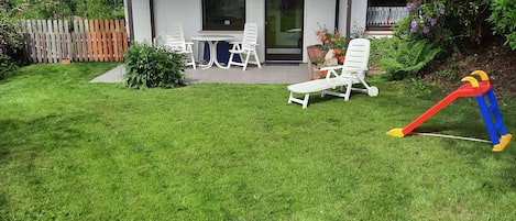 Terrasse und Garten