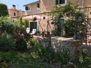 Terrasse und Garden 