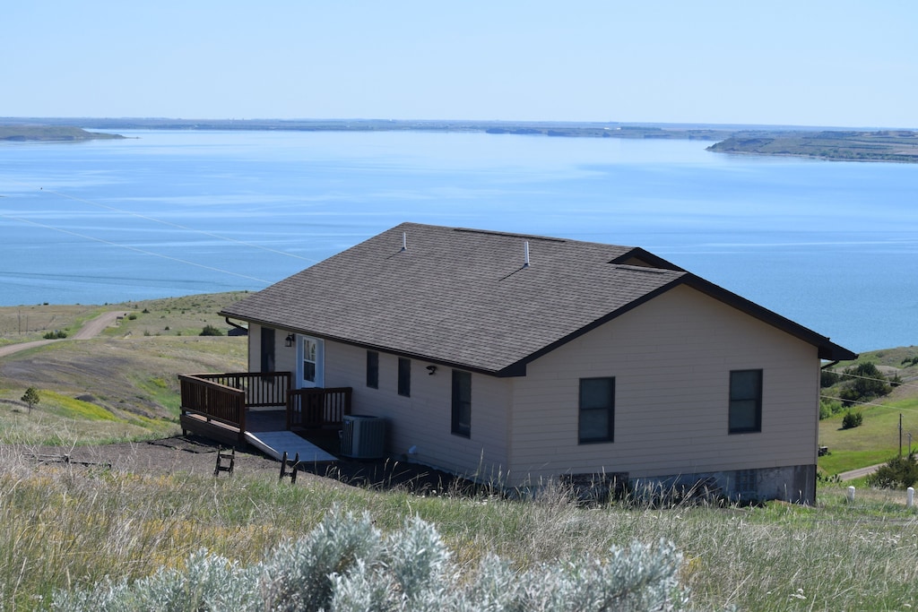 Oahe Dam Vacation Rentals: house rentals & more | Vrbo