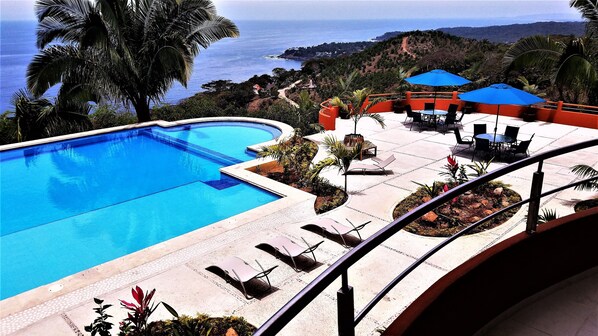 Pool and patio at the condos at Vista Encantada