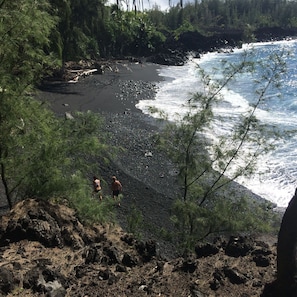 Kehena black sands beach