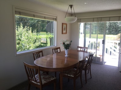 Maplehurst Farm Guest House Top Floor, Spectacular Views Of Mt Baker/Farmland