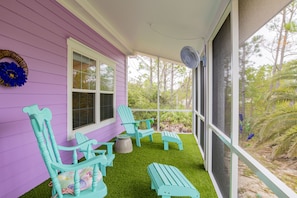 screened porch 