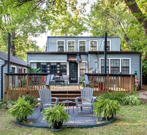 Sooner Cottage deck. 