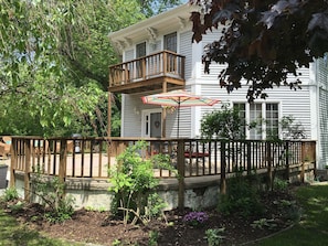 Front porch walking up walkway 