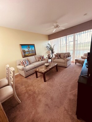 Spacious living room