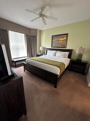 Master bedroom -king size bed
